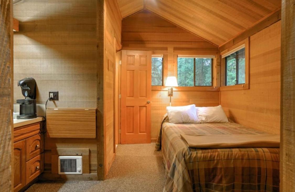 The Smith Creek Village Outdoor Hotel At Silver Falls State Park Sublimity Экстерьер фото