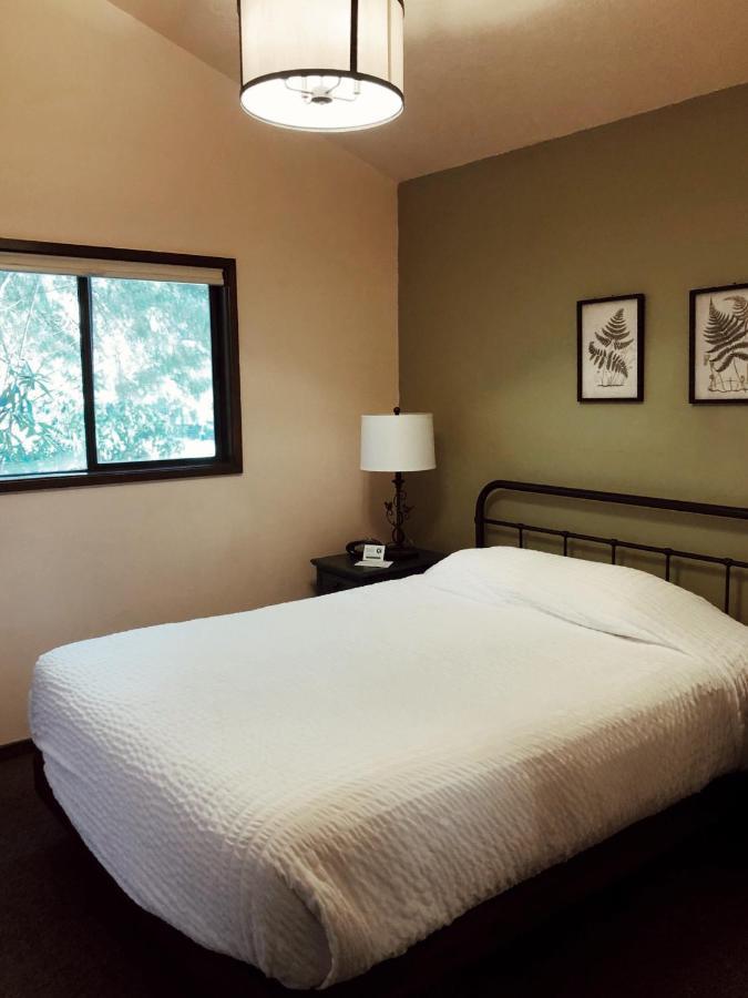 The Smith Creek Village Outdoor Hotel At Silver Falls State Park Sublimity Экстерьер фото