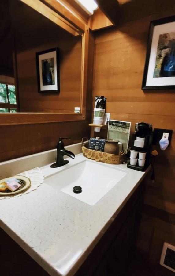 The Smith Creek Village Outdoor Hotel At Silver Falls State Park Sublimity Экстерьер фото